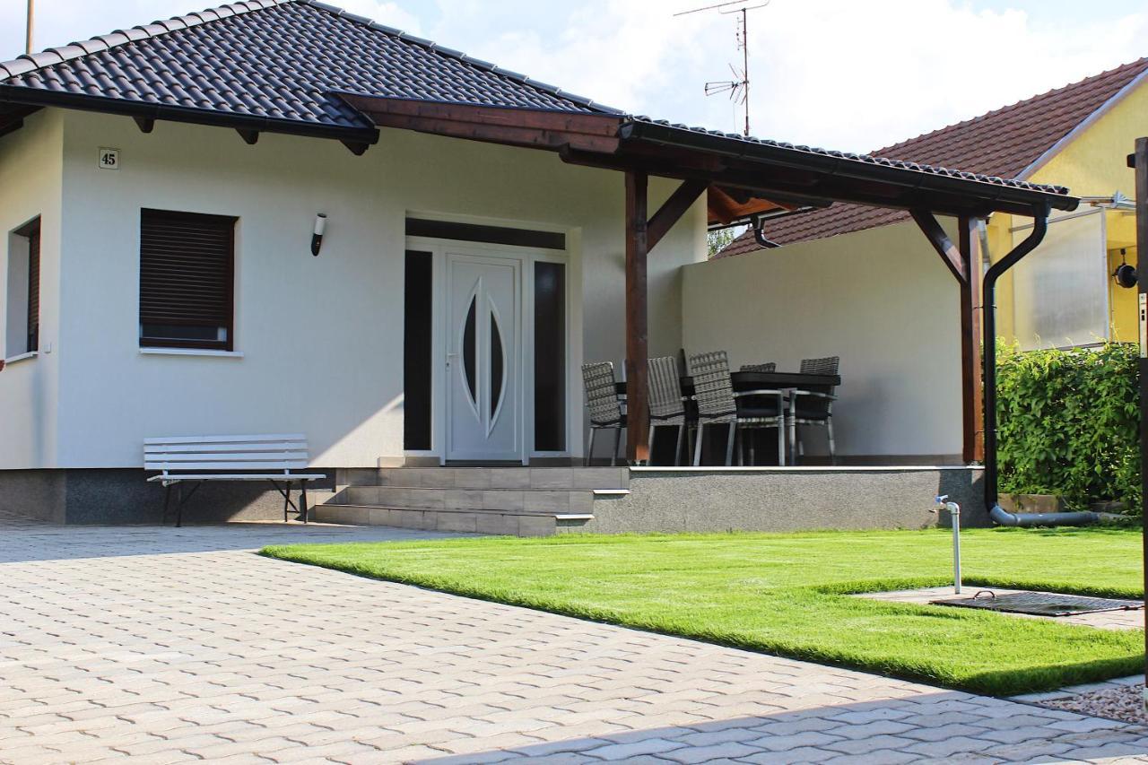 Tisza Dream Apartman Tiszakécske Exterior photo